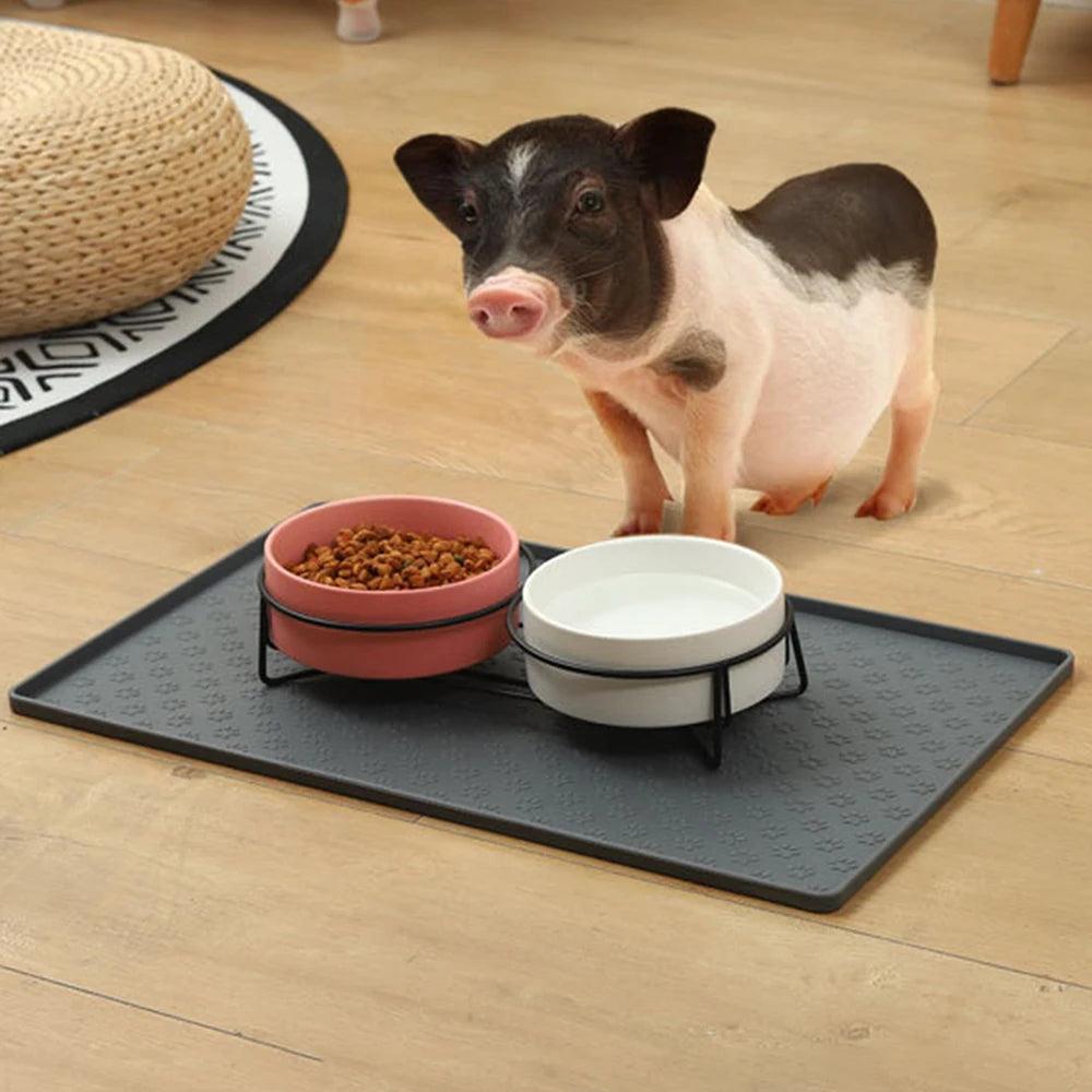 1PC Pet Silicone Eating Mat Paw Print Modeling Leak-Proof Spill-Proof Easy To Clean Cat And Dog Pet Mat.